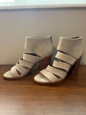 Frye Tash Sandals